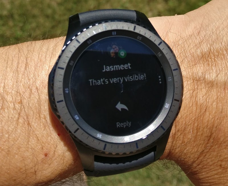 Picture of Samsung Gear S3 Smartwatch Outdoor Sunlight Screen Performance